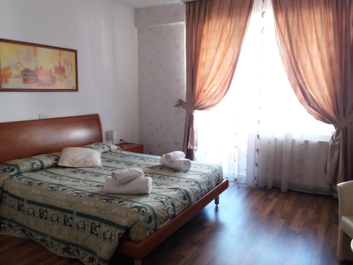 Hotel Vila Veneto Тимишоара Екстериор снимка